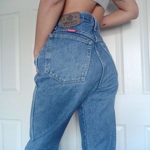 VINTAGE WRANGLER MOM JEANS